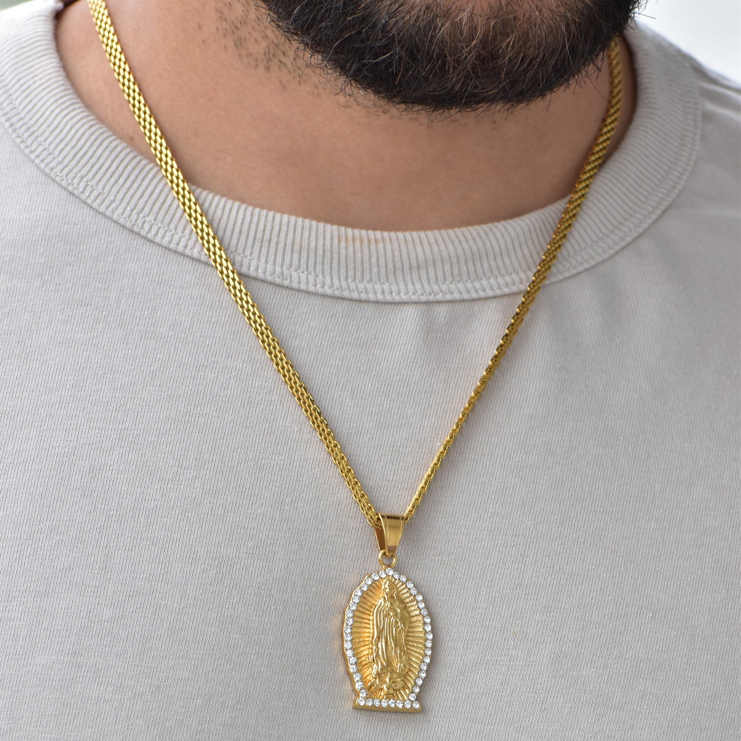 Cadena China + Dije Virgen Piedras