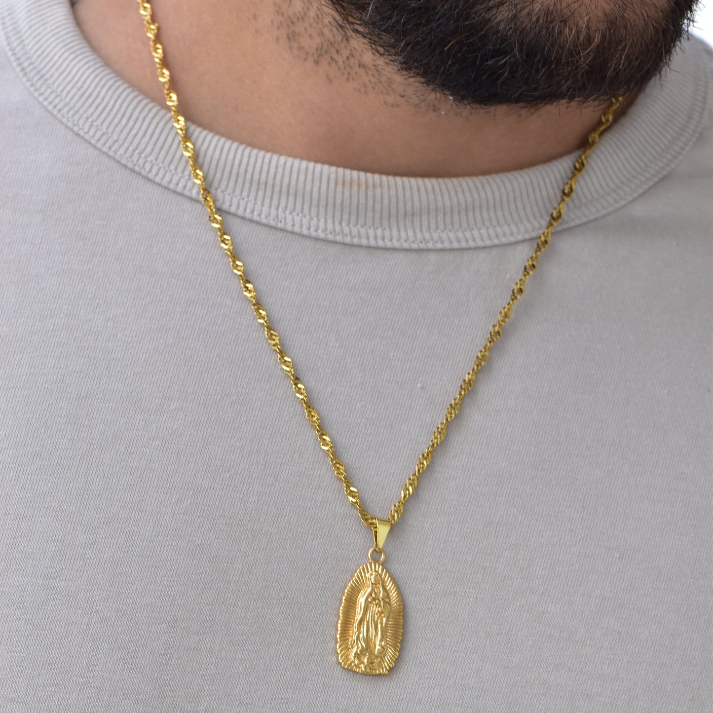 Cadena Singapur 65cm 3mm + Dije Virgen Tallada